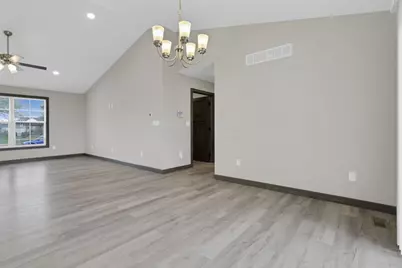 315 Oak Street, Centerburg, OH 43011 - Photo 13