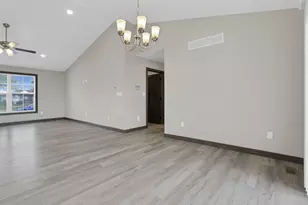 315 Oak St, Centerburg, OH 43011 - Photo 13