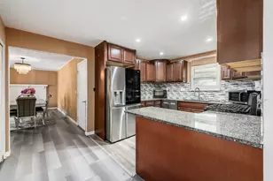 1914 Walden Dr, Columbus, OH 43229 - Photo 9