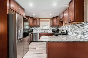 1914 Walden Dr, Columbus, OH 43229 - Photo 11