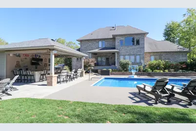 282 Camelot Lane, Ontario, OH 44903 - Photo 5