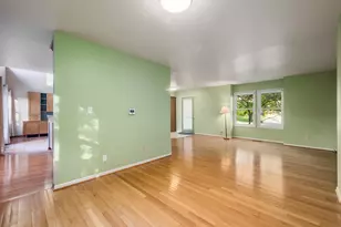 3851 Equestrian Ct, Columbus, OH 43221 - Photo 11