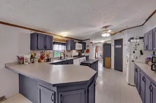 8405 Friendship Dr, New Concord, OH 43762 - Photo 21