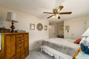 708 Cherry Hollow Rd, Columbus, OH 43228 - Photo 21