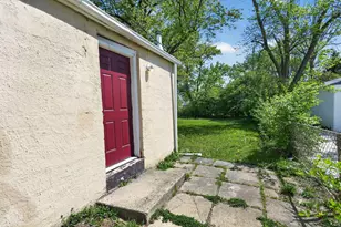 56 Florence Ave, Columbus, OH 43228 - Photo 5