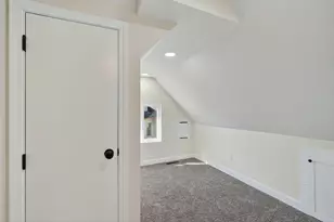 215 W South St, Jackson, OH 45640 - Photo 33