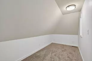 215 W South St, Jackson, OH 45640 - Photo 23