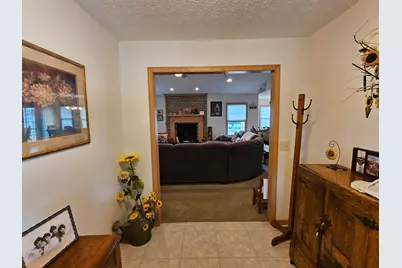 1123 Hillcrest Drive, Bucyrus, OH 44820 - Photo 5
