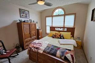 1123 Hillcrest Dr, Bucyrus, OH 44820 - Photo 21