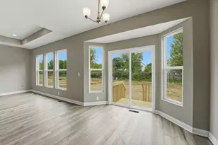 818 Hilton Dr, Reynoldsburg, OH 43068 - Photo 5