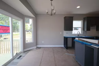 818 Hilton Drive, Reynoldsburg, OH 43068 - Photo 5