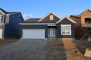 818 Hilton Dr, Reynoldsburg, OH 43068 - Photo 1