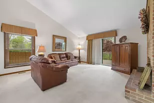 6696 Maplebrook Ln, Columbus, OH 43235 - Photo 13