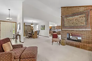 6696 Maplebrook Ln, Columbus, OH 43235 - Photo 9