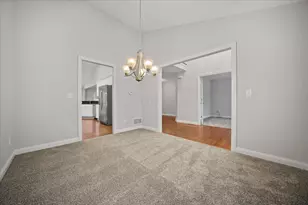 374 Rosewood Ct, Powell, OH 43065 - Photo 7