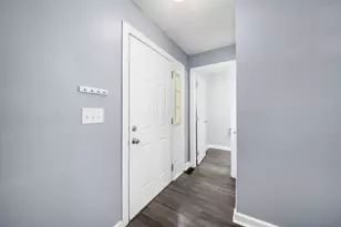 2486 Bethel Rd, Columbus, OH 43220 - Photo 5