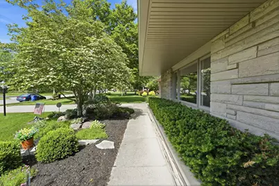 2290 Middlesex Road, Columbus, OH 43220 - Photo 3