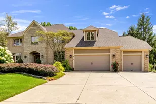 659 Crossing Creek S, Columbus, OH 43230 - Photo 3