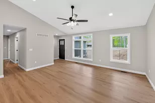 532 Floral Valley W, Howard, OH 43028 - Photo 5