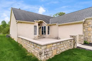 2513 Vi-Lilly Cir E, Grove City, OH 43123 - Photo 3