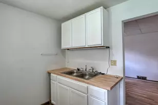 1222B Blaine Ave, Cambridge, OH 43725 - Photo 11