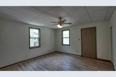 1222B Blaine Avenue, Cambridge, OH 43725 - Photo 3