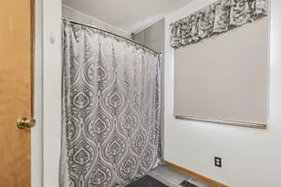 10647 Wilkins Run Rd NE, Newark, OH 43055 - Photo 17