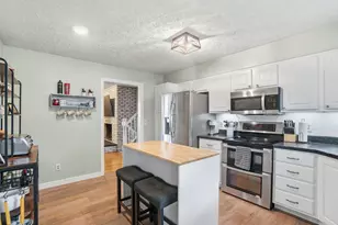 60 Savern Pl, Columbus, OH 43230 - Photo 9