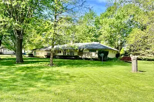 1813 Bledsoe Dr, Bellbrook, OH 45305 - Photo 3