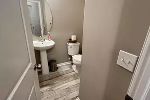 5652 Long Branch Pl, Columbus, OH 43228 - Photo 15