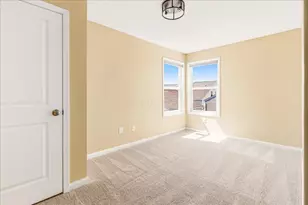 5648 Long Branch Pl, Columbus, OH 43228 - Photo 21