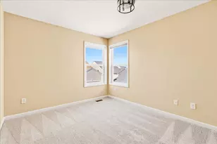 5648 Long Branch Pl, Columbus, OH 43228 - Photo 23