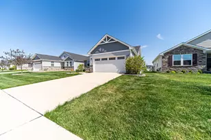 520 Buchloe Dr, Marysville, OH 43040 - Photo 3