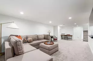 445 Fairlawn Dr, Columbus, OH 43214 - Photo 45
