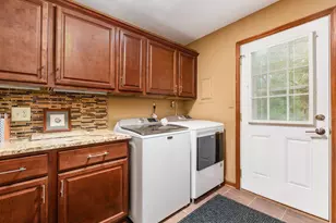 445 Fairlawn Dr, Columbus, OH 43214 - Photo 25