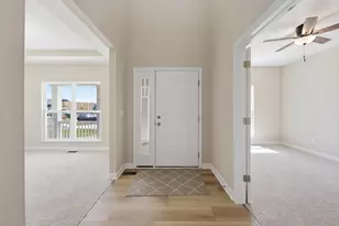 6540 Tanseyclose Ln, Dublin, OH 43016 - Photo 7