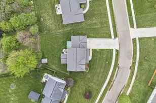 27 Fieldcrest Dr, Centerburg, OH 43011 - Photo 11