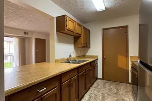 3967 Karl Rd, Columbus, OH 43224 - Photo 5