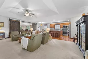 21146 Floralwood Dr, Howard, OH 43028 - Photo 5