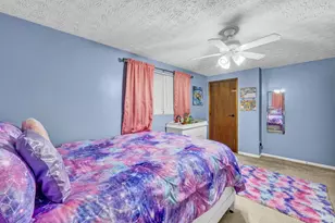 717 Cherry Hollow Rd, Columbus, OH 43228 - Photo 21