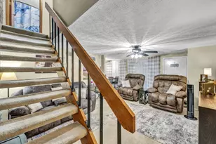 717 Cherry Hollow Rd, Columbus, OH 43228 - Photo 15