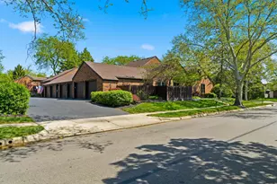 2080 MacKenzie Dr, Upper Arlington, OH 43220 - Photo 43
