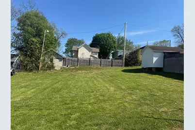 415 E 2nd Street, Wellston, OH 45692 - Photo 15