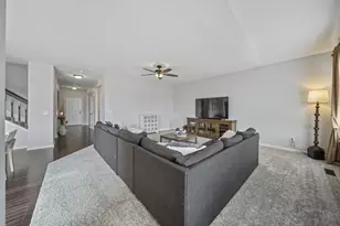 204 Honey Locust Ln, Commercial Point, OH 43116 - Photo 11