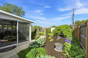 440 Deerwood Ave E, Columbus, OH 43230 - Photo 5