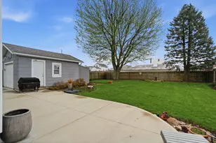 427 W Charles St, Bucyrus, OH 44820 - Photo 43
