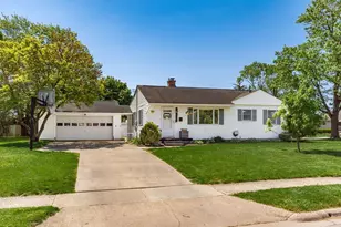 2775 La Rosa Dr, Grove City, OH 43123 - Photo 3