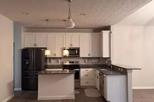 1124 Ayrshire Dr, Columbus, OH 43207 - Photo 13