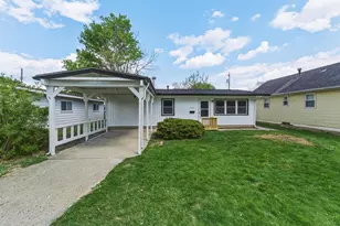 56 Fernhill Ave, Columbus, OH 43228 - Photo 3
