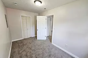 30 Market St, Bloomingburg, OH 43106 - Photo 11